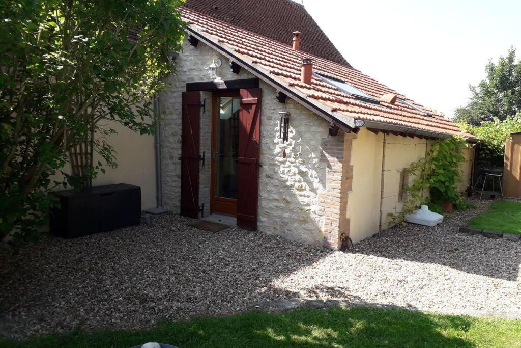 La Maison Du Bonheur Groupe Famille Ladon Exterior photo