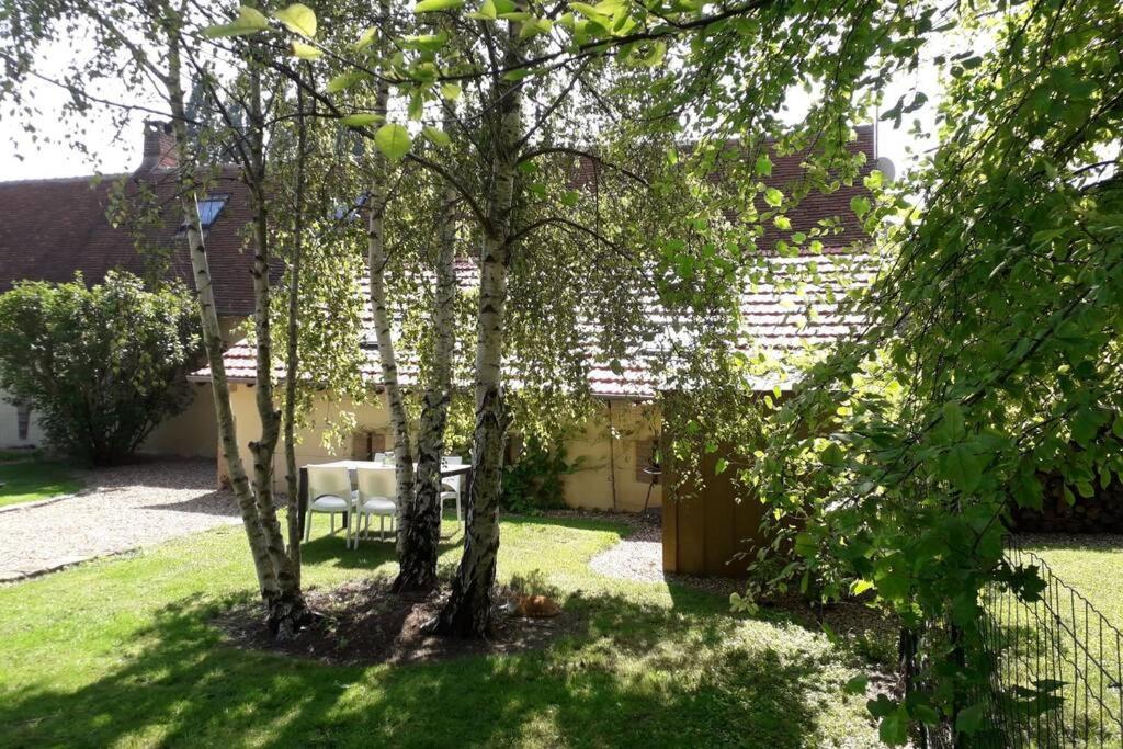 La Maison Du Bonheur Groupe Famille Ladon Exterior photo